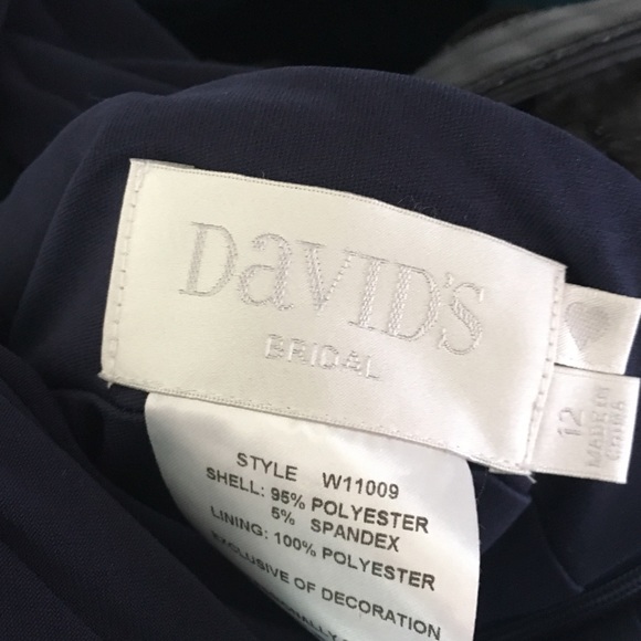 Dress - Picture 5 of 5